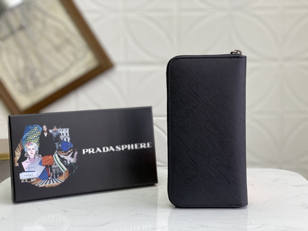 プラダ財布コピー背面デザイン